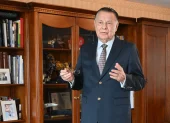 Patricio Zuquilanda es un político y diplomático ecuatoriano. Fue canciller del Gobierno del expresidente Lucio Gutiérrez.