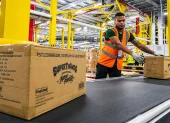 Los envíos baratos en la UE representan el 98 % de los paquetes, pero solo el 2 % del valor importado.