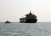 Todavía hay tensión en el estrecho de Ormuz para que los buques transporten el petróleo.