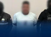 El inmueble intervenido estaba ubicado en el sector de Torata y funcionaba como centro de acopio de armamento y vehículos adulterados.