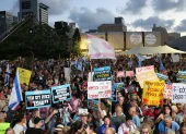 Manifestantes antigubernamentales participan en una concentración en Tel Aviv, Israel, el 2 de julio de 2026.