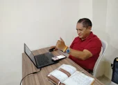 Los docentes tuvieron dificultades al rendir el examen.