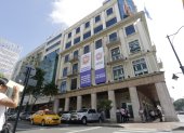 EL NUEVO PREFECTO DEL GUAYAS, CARLOS LUIS MORALES, DA SU PRIMERA RUEDA DE PRENSA ANTE LOS MEDIOS Y DEJA EN CLARO CÓMO RECIBE EL EDIFICO DE LA FREFECTURA. PERIODISTA: ALFONSO ALBAN FECHA: 20/05/2019 Agencia (ag-extra).