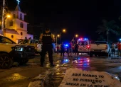 Recreación con inteligencia artificial inspirada en los recientes hechos de violencia registrados en El Oro, donde el miedo ha modificado la rutina de pueblos y ciudades.