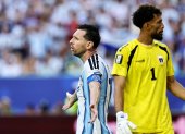Lionel Messi y Vozinha de Cabo Verde una historia aparte.