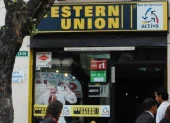 Agencia de Wester Union, una vía en la que ingresan las remesas a Ecuador.