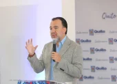 Referencia. El alcalde de Quito, Pabel Muñoz, afirmó que mantiene su militancia en la Revolución Ciudadana pese a competir con Amigo.