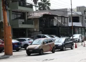 Parqueos en Urdesa