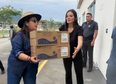 Entrega de insumos médicos durante las labores de respuesta en la zona cero.