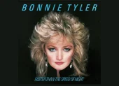Bonnie Tyler falleció inesperadamente a los 75 años en Portugal, tras complicaciones de salud que la mantenían en cuidados intensivos.