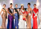 La proclamación de la Reina de Chone estuvo acompañado de la actual Miss Universo Ecuador y la Miss Ecuador.