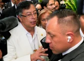 El presidente de Colombia, Gustavo Petro, sale tras una ceremonia conmemorativa del bicentenario del Congreso Anfictiónico de Panamá, el 22 de junio de 2026.