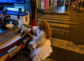 Mascota rescatada del incendio en un inmueble del centro de Guayaquil.