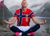 Haaland es apodado "El Cyborg" o "El Vikingo". Los sobrenombres hacen referencia a su físico imponente, potencia y capacidad goleadora casi mecánica.