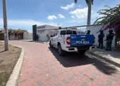 El cuerpo de David Gabriel Macías Villamar, hermano menor de alias ‘Fito’, asesinado dentro de una urbanización en Olón, permanece en la morgue de Santa Elena.