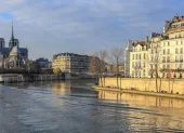 Vista de París, eje de la red urbana de frío que reemplaza al aire acondicionado en edificios emblemáticos.