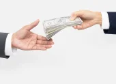 El Instituto Ecuatoriano de Seguridad Social pone pensiones mínimas y máximas para sus jubilados.