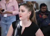 Mónica Palacios ofreció una rueda de prensa tras ser notificada durante la sesión del Pleno de la Asamblea Nacional.