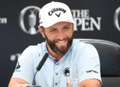 El golfista español Jon Rahm en la rueda de prensa del día de práctica previo al Campeonato de Golf Abierto Británico.