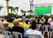 Referencial. Los aficionados podrán disfrutar del partido en pantalla gigante.