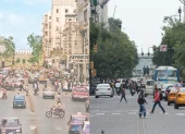 El bulevar 9 de Octubre, casi 50 años de diferencia.