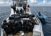 Dos ecuatorianos fueron detenidos el 17 de julio con 1,36 toneladas de cocaína en El Salvador.