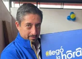 Javier Orti, presidente del partido Avanza, durante un pronunciamiento sobre la decisión del Tribunal Contencioso Electoral.