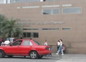 Área Externa del Hospital del Niño Dr. Francisco de Icaza Bustamante, donde se anunció la nueva compra de nusinersen tras denuncias por AME.