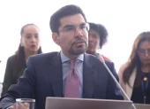 El fiscal general del Estado (e), Carlos Alarcón, defendió la actuación de la Fiscalía y afirmó que la suspensión del movimiento Amigo fue una decisión adoptada por el Tribunal Contencioso Electoral.
