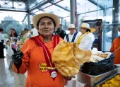 El Hueca Fest 2026 fue presentado en el Itchimbía y buscará un Récord Guinness con la venta de platos tradicionales ecuatorianos en Quito.