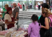 La Fiesta de los Dulces se realiza desde 1999 y está entre los eventos gastronómicos más tradicionales de la capital. Esta es su vigésimo séptima edición.