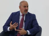 Julio César Cueva, abogado del alcalde de Guayaquil, Aquiles Álvarez, respondió a las declaraciones del presidente Daniel Noboa sobre el caso Triple A mediante una publicación en su cuenta de X.