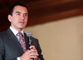 El presidente ecuatoriano Daniel Noboa, en una imagen de archivo, mientras se prepara para asistir a la posesión de Keiko Fujimori en Perú.