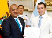 El reconocido periodista, José Enrique Delgado Nievecela, recibió la condecoración de la Orden Nacional “Al Mérito” en el Grado de Caballero por parte del presidente de la República, Daniel Noboa Azin en 2024.