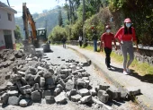 La avenida De Los Conquistadores permanecerá cerrada durante cinco días por trabajos de mantenimiento vial en el adoquinado del sector de Guápulo.