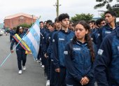 Iris Valencia, abanderada de Guayas, fue la encargada de cobijar este martes 28 de julio al equipo albiceleste como despedida, antes de los Juegos.