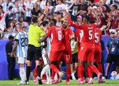 La IFAB ha reconocido un uso abusivo del VAR durante esta jugada.