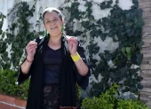 Vivian Idrovo sostiene que la suspensión de movimientos políticos evidencia, a su juicio, un proceso de autocratización en Ecuador.