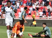Michael Estrada celebra uno de sus goles durante la goleada de Liga de Quito sobre Leones FC en la Copa Ecuador.