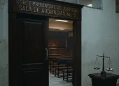 Nadie puede oponerse a una depuración de la justicia profunda, transparente y sometida al debido proceso. Pero combatir la corrupción no autoriza al poder político a reemplazar el Estado de derecho por la intimidación.