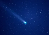 El Observatorio Astronómico de Quito recomienda usar binoculares o un telescopio para apreciar el cometa.