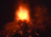 El volcán de Fuego en erupción este 4 e agosto de 2026, en Alotenango, a 65 kilómetros al suroeste de Ciudad de Guatemala (Guatemala).