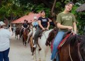 Cabalgatas y actividades rurales se presentan como opciones accesibles para el feriado del 10 de agosto cerca de Guayaquil.