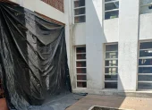 El museo del colegio Vicente Rocafuerte permanece cerrado desde hace varios años.