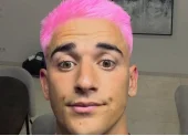 Gavi con su nuevo look.