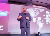 Francisco Robles, CEO de Esmadi y Fundador de Social Media Day.
