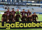 Mushuc Runa juega ante Técnico Universitario.