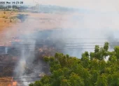 Incendio forestal en la avenida Narcisa de Jesús alarma a Guayaquil.