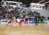 El duelo entre Machala Mineros y Cuenca Sacros tuvo voladas y puntos que destacaron por su espectacularidad. Al final la victoria quedó en manos de Mineros.