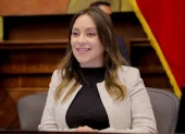 Mishel Mancheno asumió la Presidencia de la Asamblea Nacional el 8 de junio de 2026, tras la renuncia de Niels Olsen para ser candidato en las elecciones seccionales.